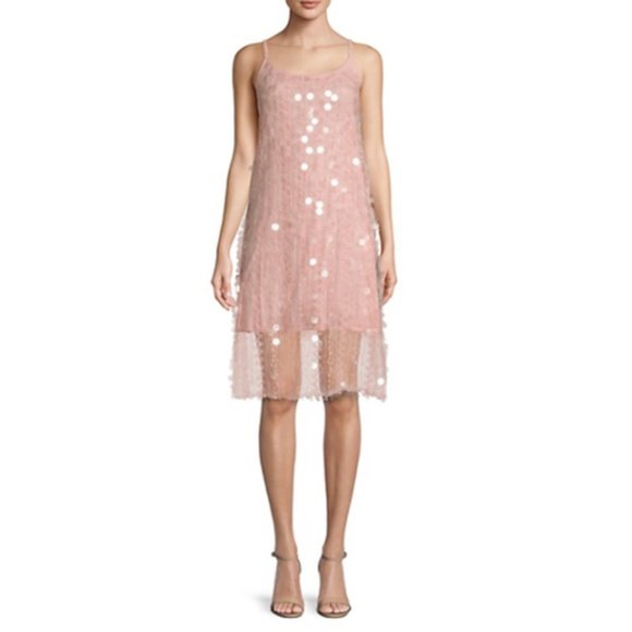 AVANTLOOK Dresses & Skirts - NEW AVANTLOOK Sleeveless Peach & Sequin Dress